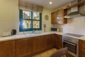 Okeanos Villa front line San Blas