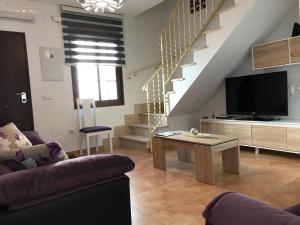 Leyres House - Terrace & Sun