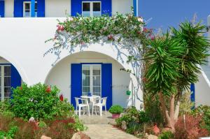 Skarmoutsos Studios Naxos Greece