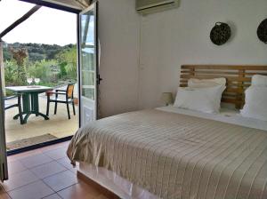 King Room - Disability Access room in Hotel Rural da Ameira