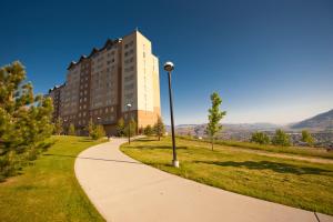 Residence & Conference Centre - Kamloops