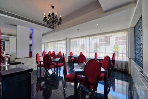 Ginger Dona Paula, Goa