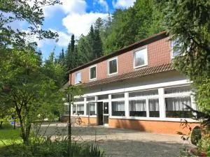 Spacious holiday home near the forest - Eichenborn
