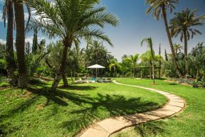 Villa YENMOZ en exclusivité avec piscine privée dans la Palmeraie