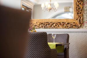 Double Room with Extra Bed room in Club House Hotel Kilkenny