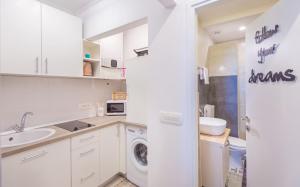 Apartments Summer Romance