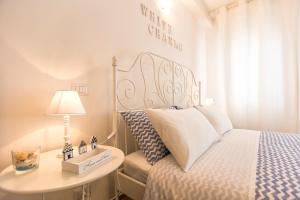 White Charme Rooms img29