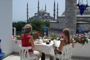Sultanahmet hotel, 
Istanbul, Turkey.
The photo picture quality can be
variable. We apologize if the
quality is of an unacceptable
level.