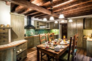 Lemuria Manor, Wine Dark Sea Villas