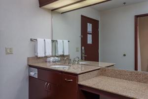 King Room with River View room in Shilo Inn Suites - Idaho Falls