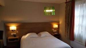 Hotels Hotel Winzenberg : Grande Chambre Double 