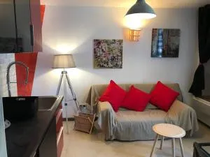 Les Lodges du Canal Vue sur le canal - La Chapelle-sur-Aveyron