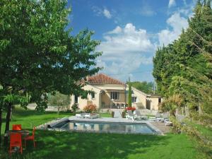 Maisons de vacances Spacious Holiday Home in Provence with Private Pool : photos des chambres