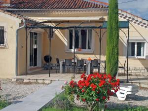 Maisons de vacances Spacious Holiday Home in Provence with Private Pool : photos des chambres