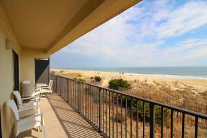 Apartment room in Sandy Square Resort by Kees Vacations