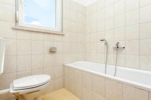 Apartments with a parking space Mastrinka, Ciovo - 10364