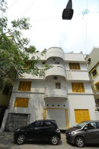 Golden Orchid - Kolkata