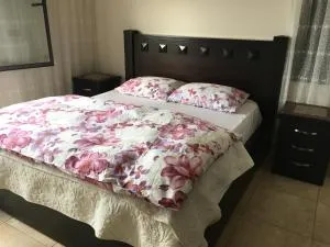 Sage &Thyme - Yif‘at