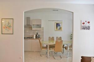 Beach apartment Ivanka in Omis