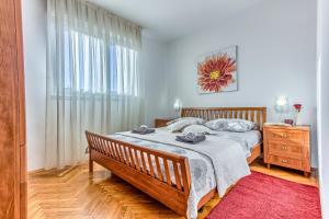 Sunny apartment Vesna