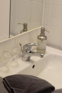 Hotels Nouvel Hotel : photos des chambres