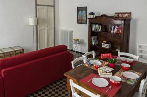 Appartamento con 2 Camere da Letto
