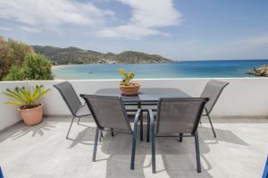 Hotel Delfini Ios Greece