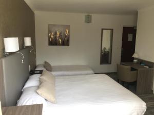 Hotels Le Galion Hotel et Restaurant Canet Plage - Logis : photos des chambres