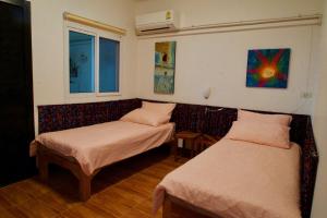 Studio Apartment 12 floor close to MRT in Hua mak