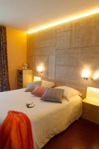 Hotels The Originals Boutique, Hotel Alize, Evian-les-Bains (Inter-Hotel) : photos des chambres