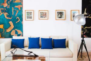 La Maison De Lartiste