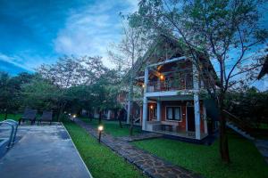 Elephas Resort & Spa