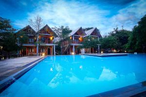 Elephas Resort & Spa