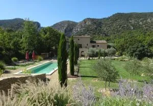 苏勒安阿卡地旅馆 - 奥佩德