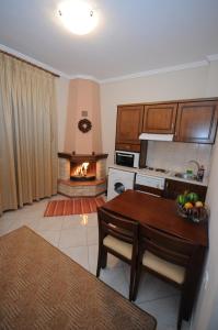 Family Apartment (2 Adults + 2 Children) with Fireplace