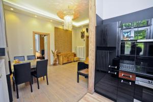 Africana Apartment by Grand Apartments