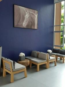 Baan Thew Lom by Meaw