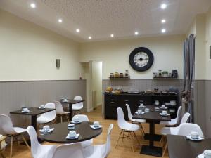 Hotels Hotel Belle Vue Royan : photos des chambres