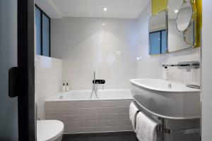Hotels Hotel Les Deux Girafes : photos des chambres