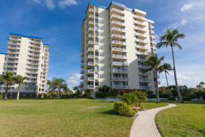 One-Bedroom Apartment room in Estero Blvd Condo 7360