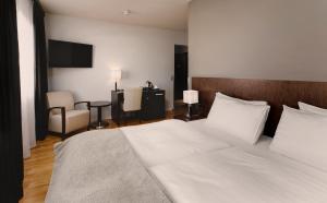 Deluxe Double Room room in Hotel Kea by Keahotels