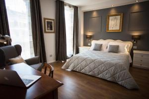Deluxe Double Room with Balcony room in Arena Suite