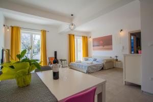 Apartment Garden breeze