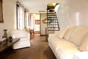 Venetian House With Terrace