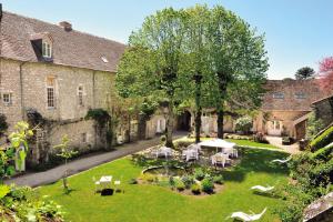 Hotels Le Relais Louis XI : photos des chambres