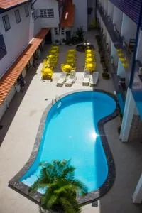 Hotel Diamantina - em Guarapari - 伊塔佩米林河畔卡舒埃鲁