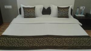 Pamposh Guest House GK II Market