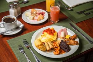 Conquistador Hotel & Conference Center