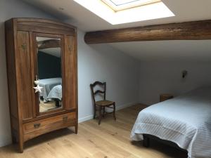 B&B / Chambres d'hotes La Garoffe : Chambre Triple avec Salle de Bains Privative