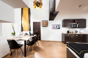 Opera Garden Hotel & Apartments